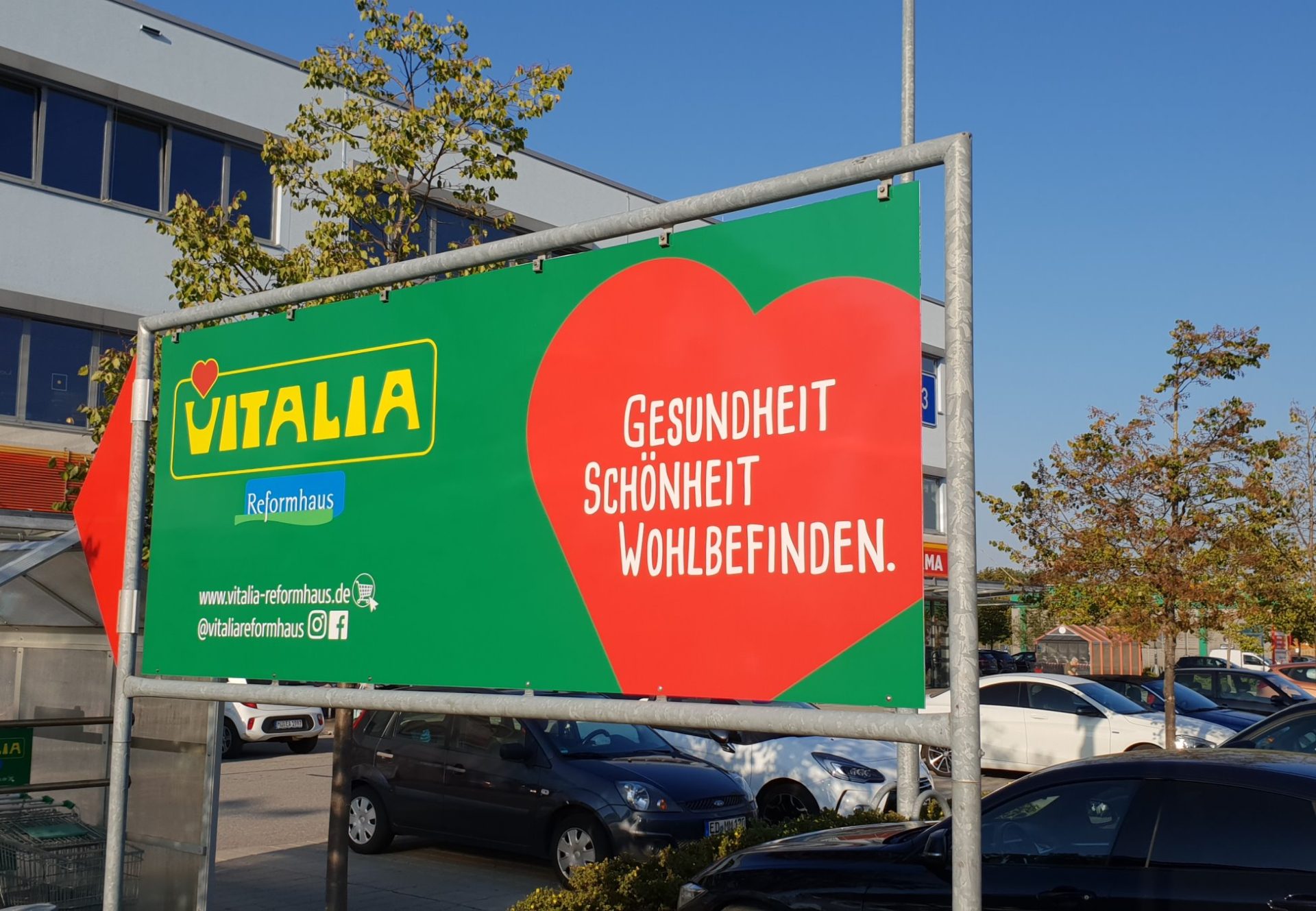 Firmenschild Werbetechnik München Colorwand
